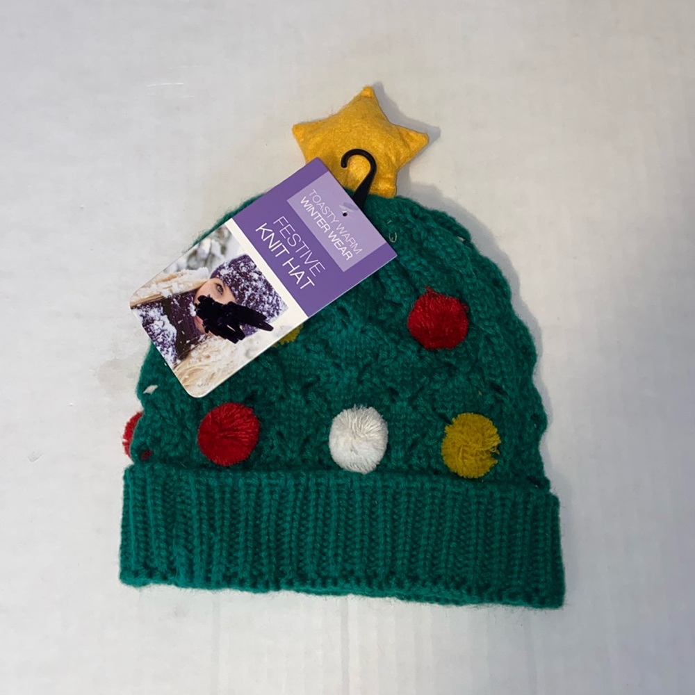 Toasty Warm Winter Wear New Festive Christmas Tree Knit Winter Hat